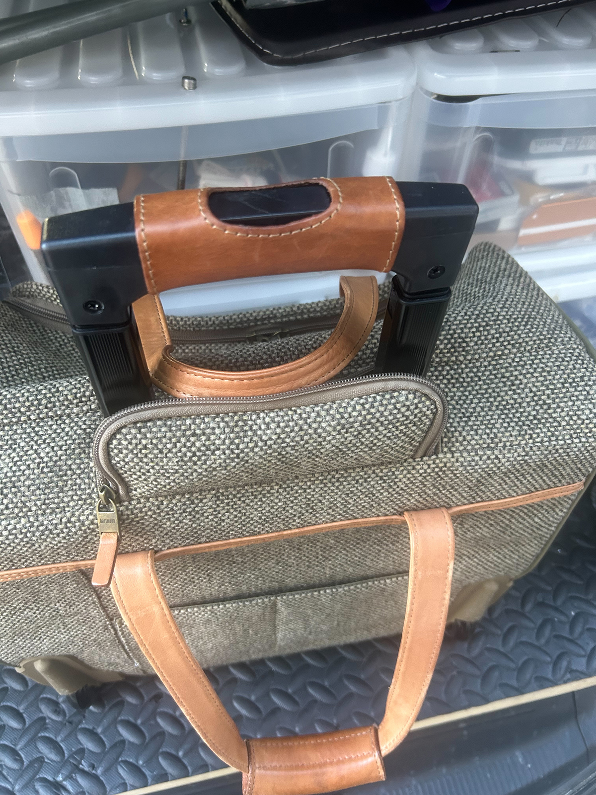 キャスター交換とハンドル修理のご依頼