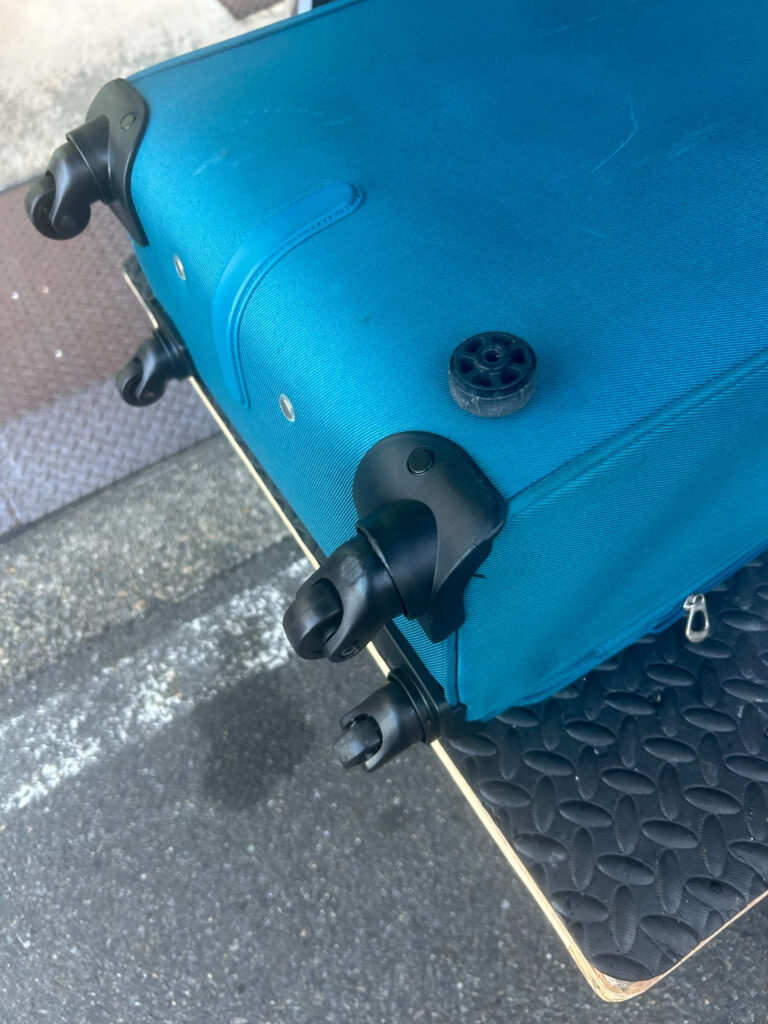 スーツケース修理